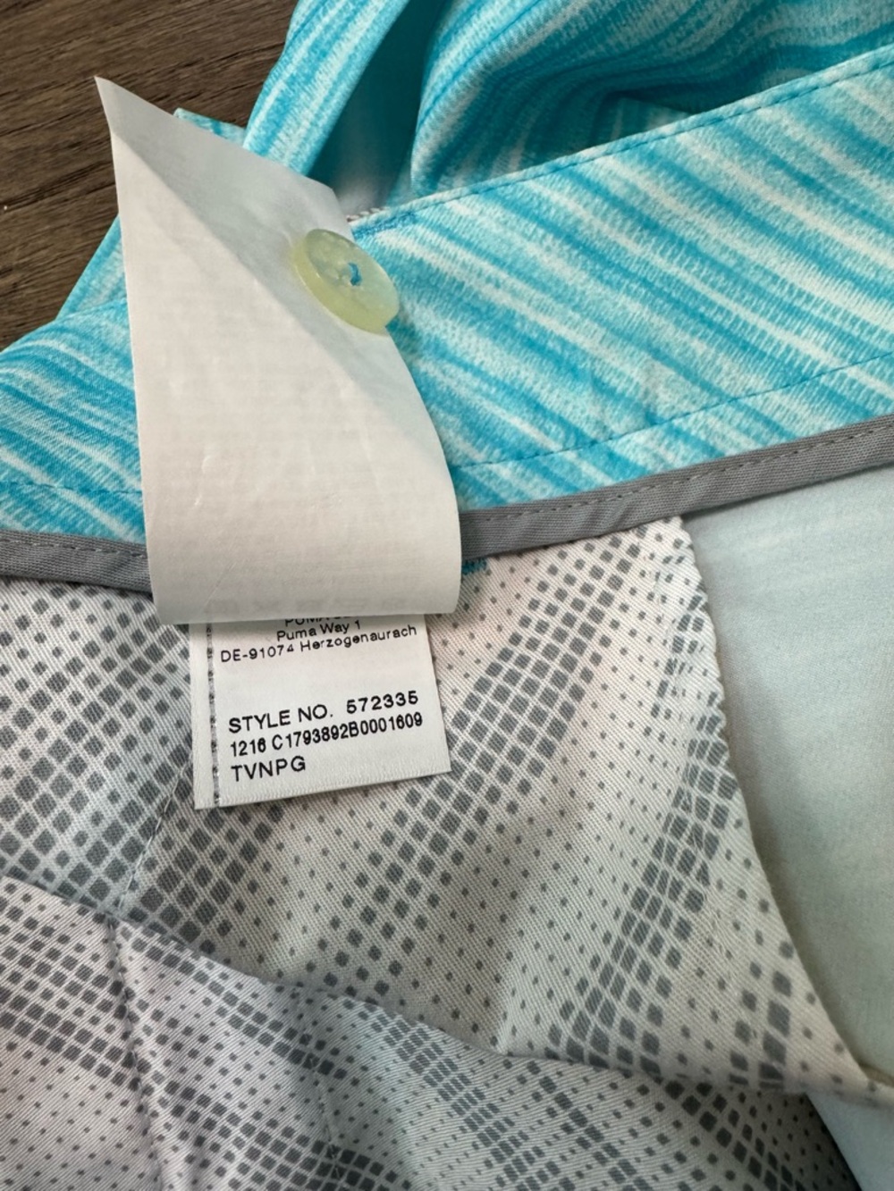 NWT! Puma Women's Aqua Teal Striped Golf Performance Shorts - Picture 12 of 12